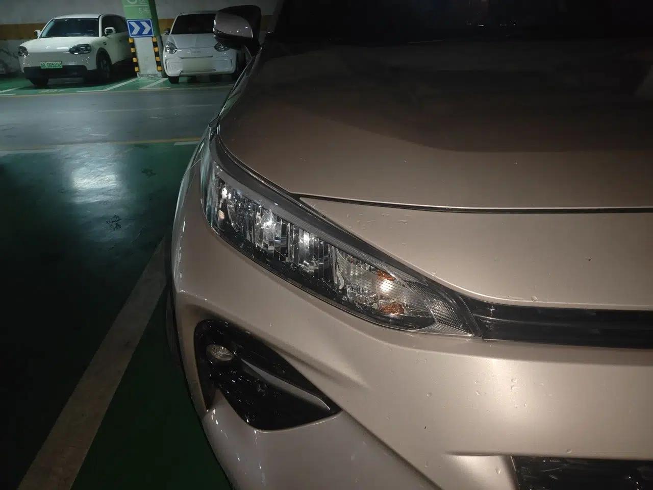 Toyota Wildlander 2020 2.0L CVT 4x4 Luxury Edition — миниатюра 7