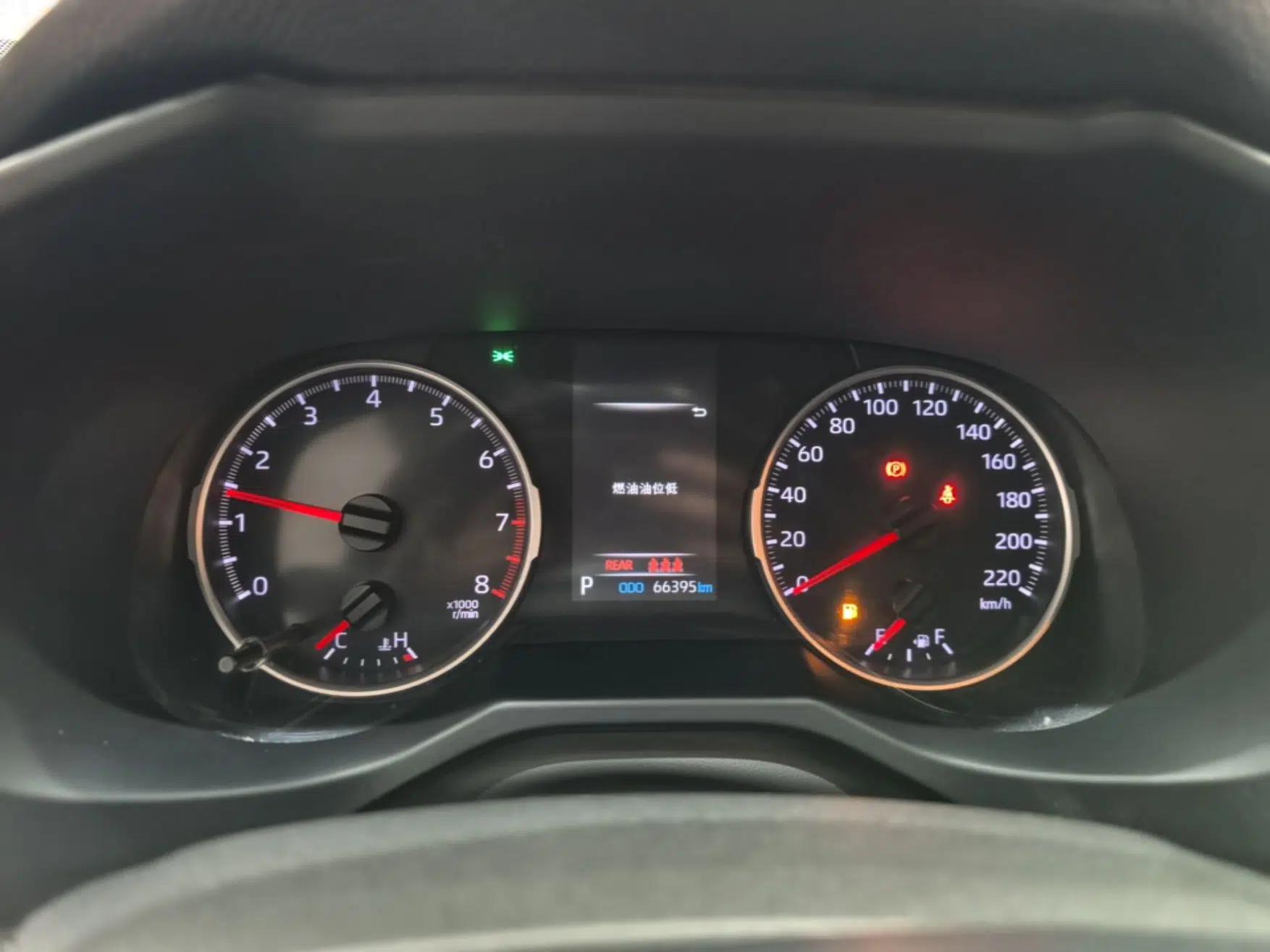 Toyota Wildlander 2022 2.0L CVT Two-Wheel Drive Luxury PLUS Edition — миниатюра 14