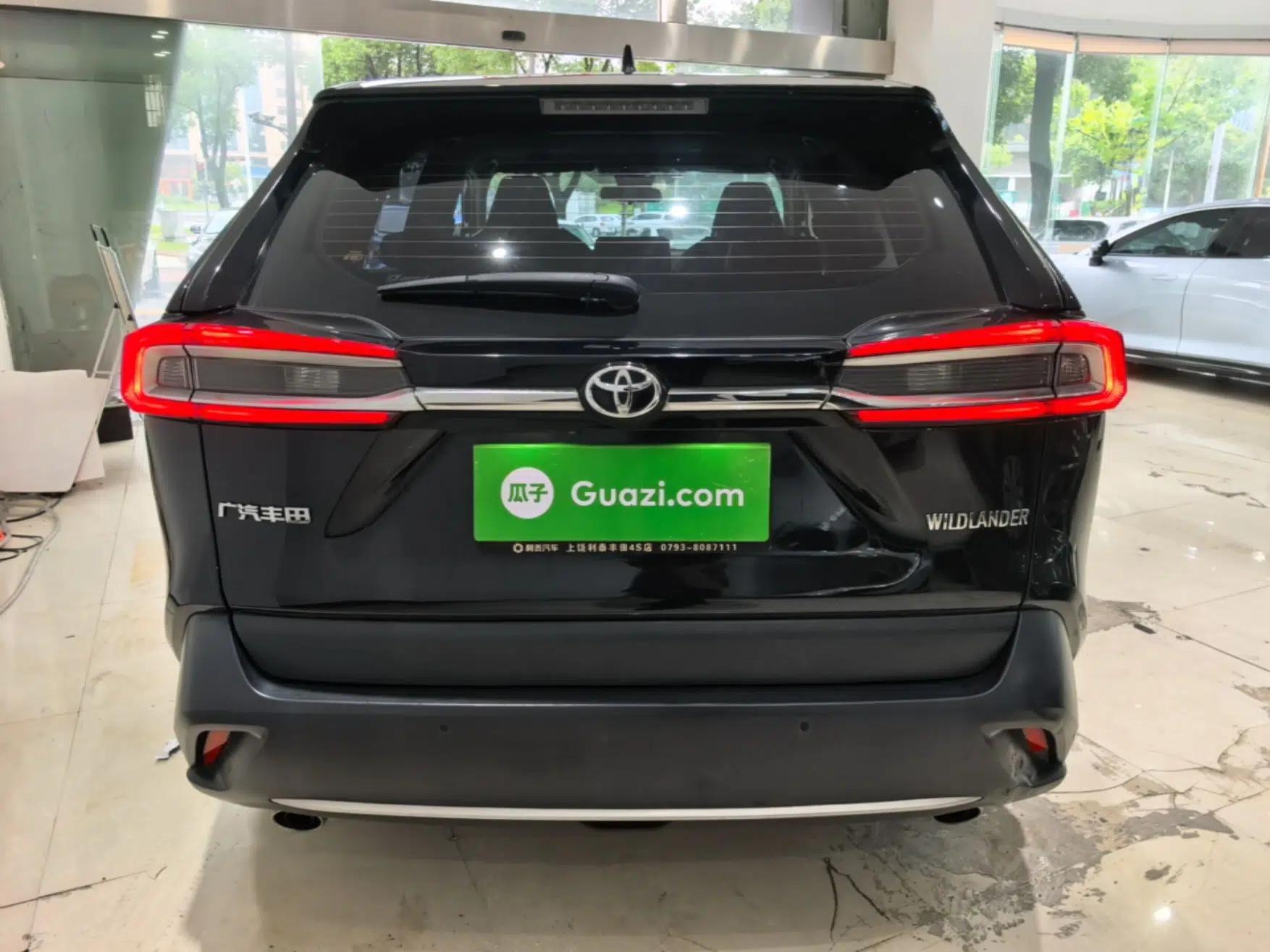 Toyota Wildlander 2022 2.0L CVT Two-Wheel Drive Luxury PLUS Edition — миниатюра 5