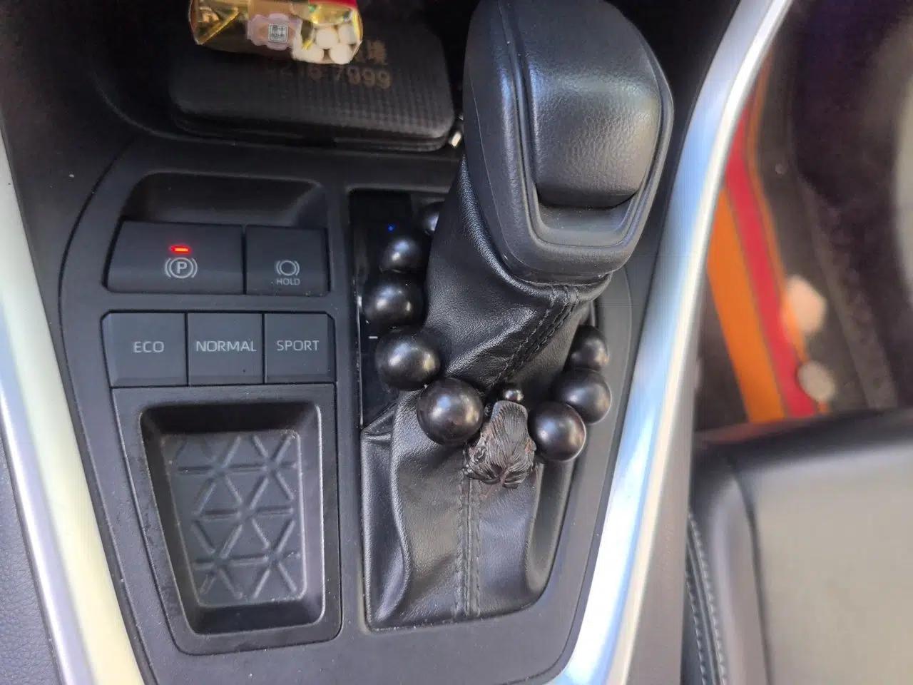 Toyota Wildlander 2022 Updated Version 2.0L CVT Two-Wheel Drive Leading Edition — миниатюра 14