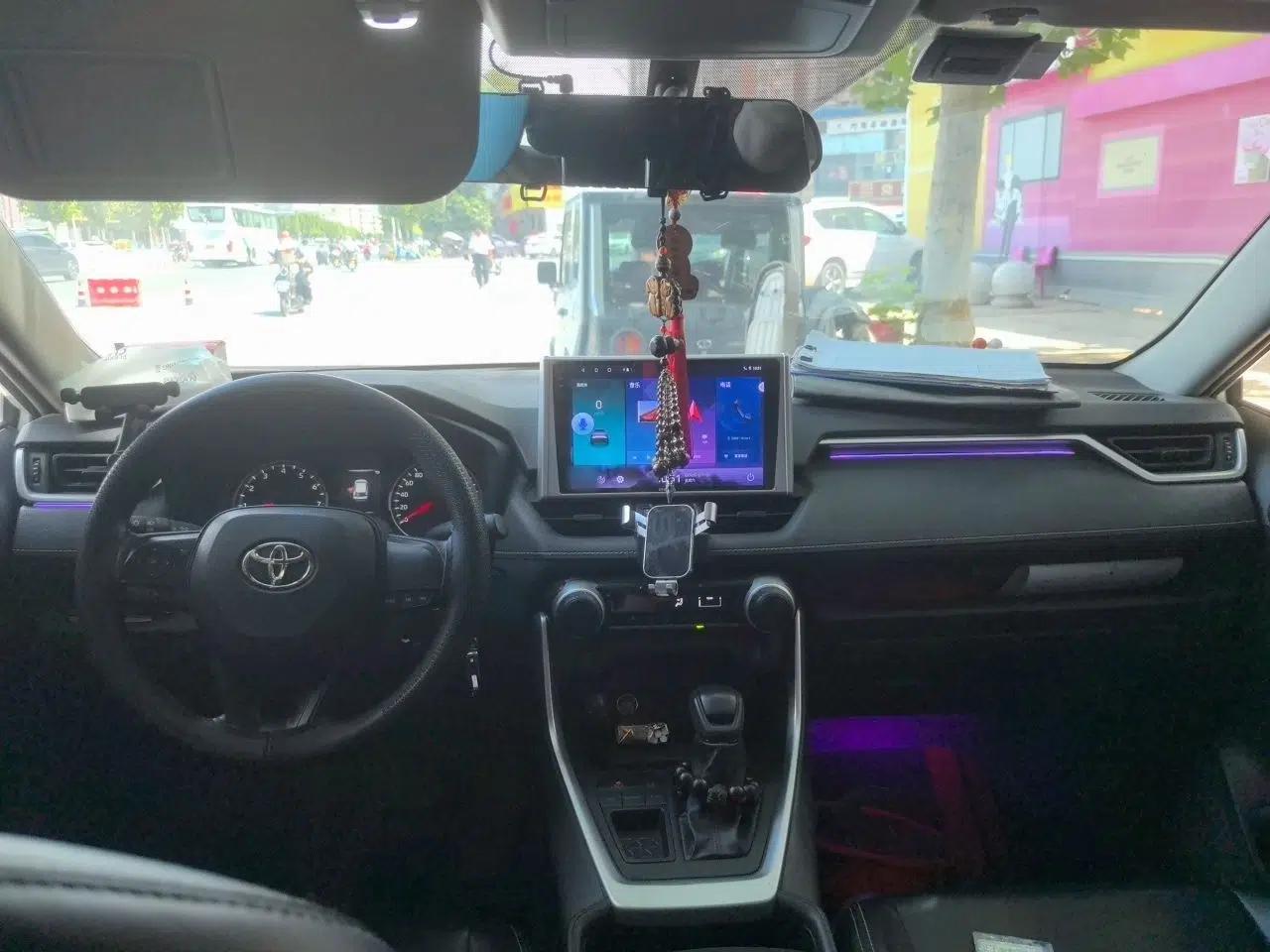 Toyota Wildlander 2022 Updated Version 2.0L CVT Two-Wheel Drive Leading Edition — миниатюра 9
