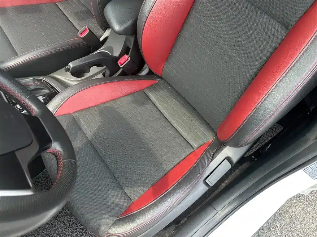 2016 Hyundai Verna 1.4L Automatic Sport — миниатюра 11