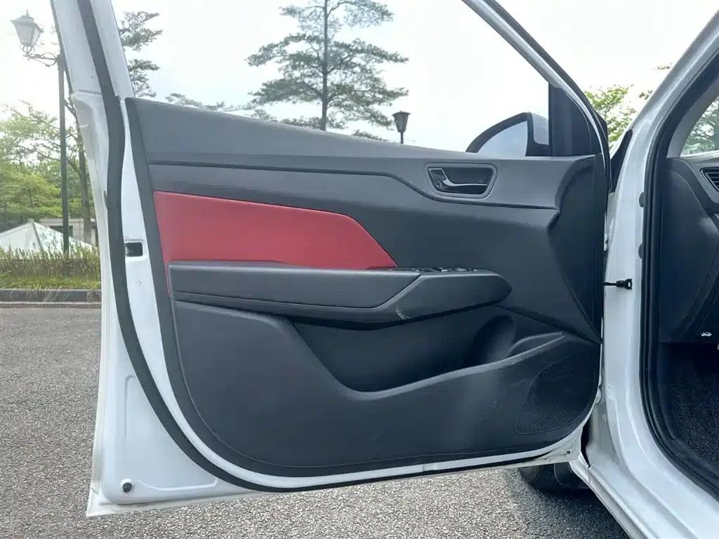 2016 Hyundai Verna 1.4L Automatic Sport — миниатюра 4
