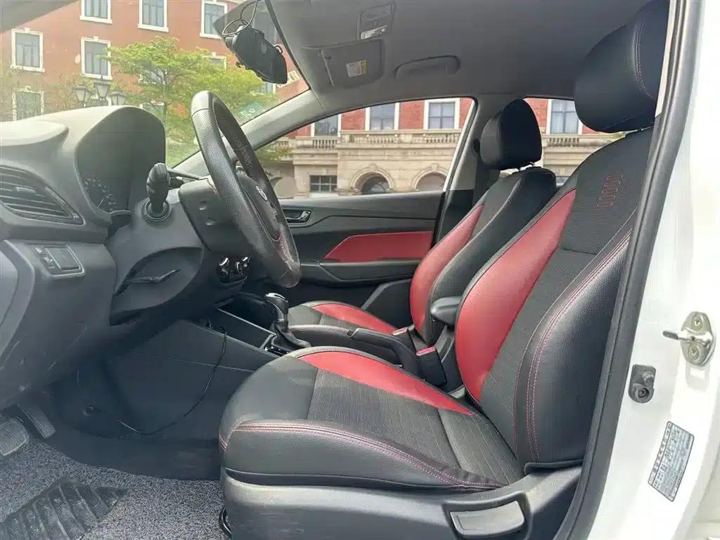 2016 Hyundai Verna 1.4L Automatic Sport — миниатюра 5