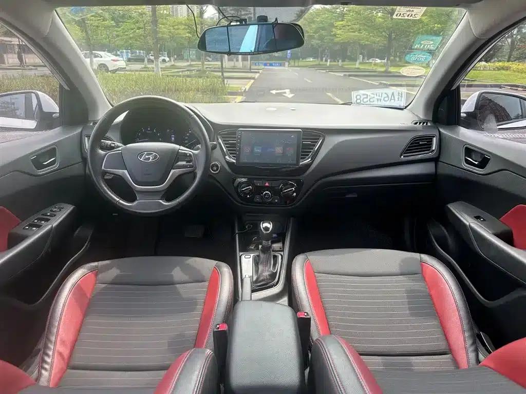 2016 Hyundai Verna 1.4L Automatic Sport — миниатюра 8