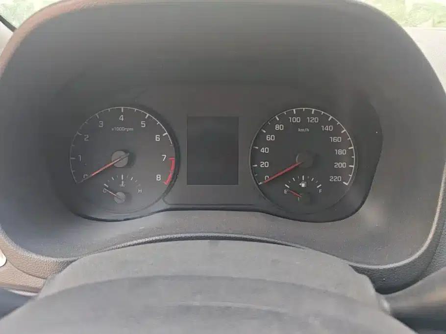 2016 Hyundai Verna 1.4L Manual GLS Cool Edition — миниатюра 14