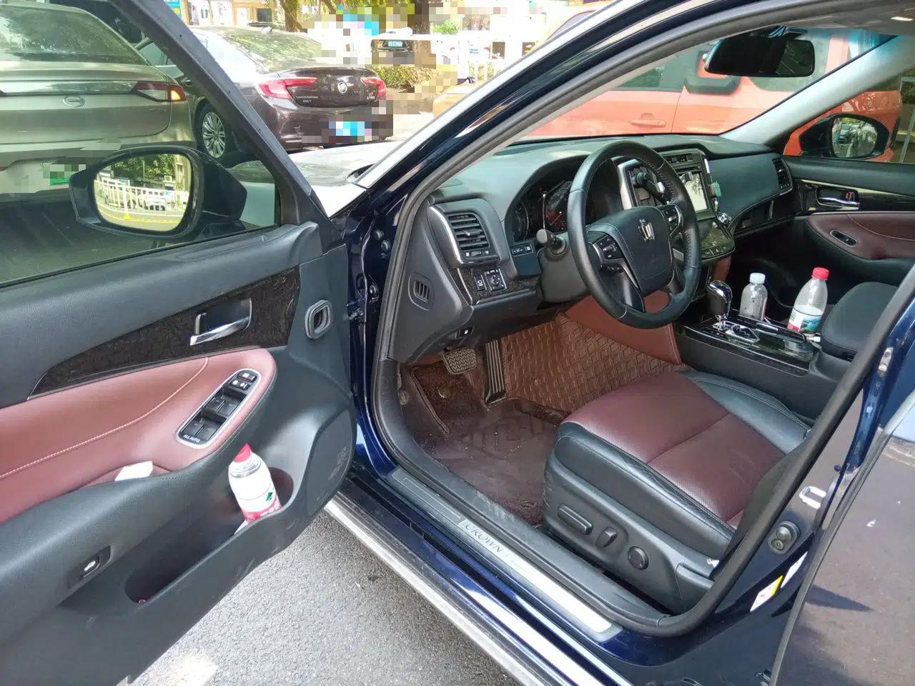 Toyota Crown 2018 2.0T Sport Edition — миниатюра 16