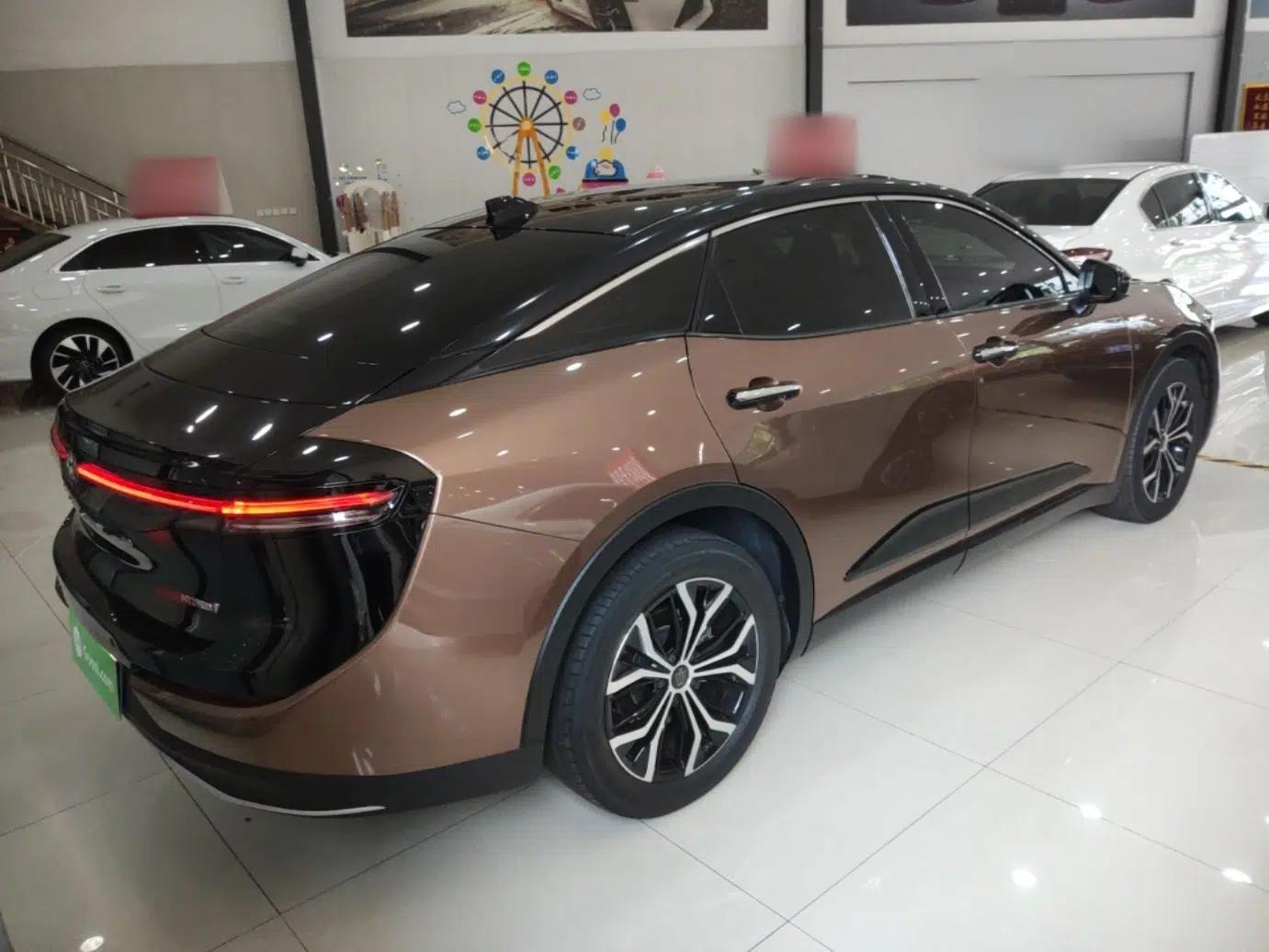 Toyota Crown 2023 2.5L SportCross HEV Two-Wheel Drive Prestige Edition — миниатюра 6