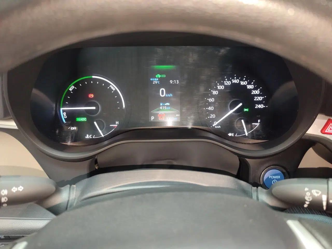 Toyota Granvia 2023 2.5L Hybrid Luxury Edition — миниатюра 11