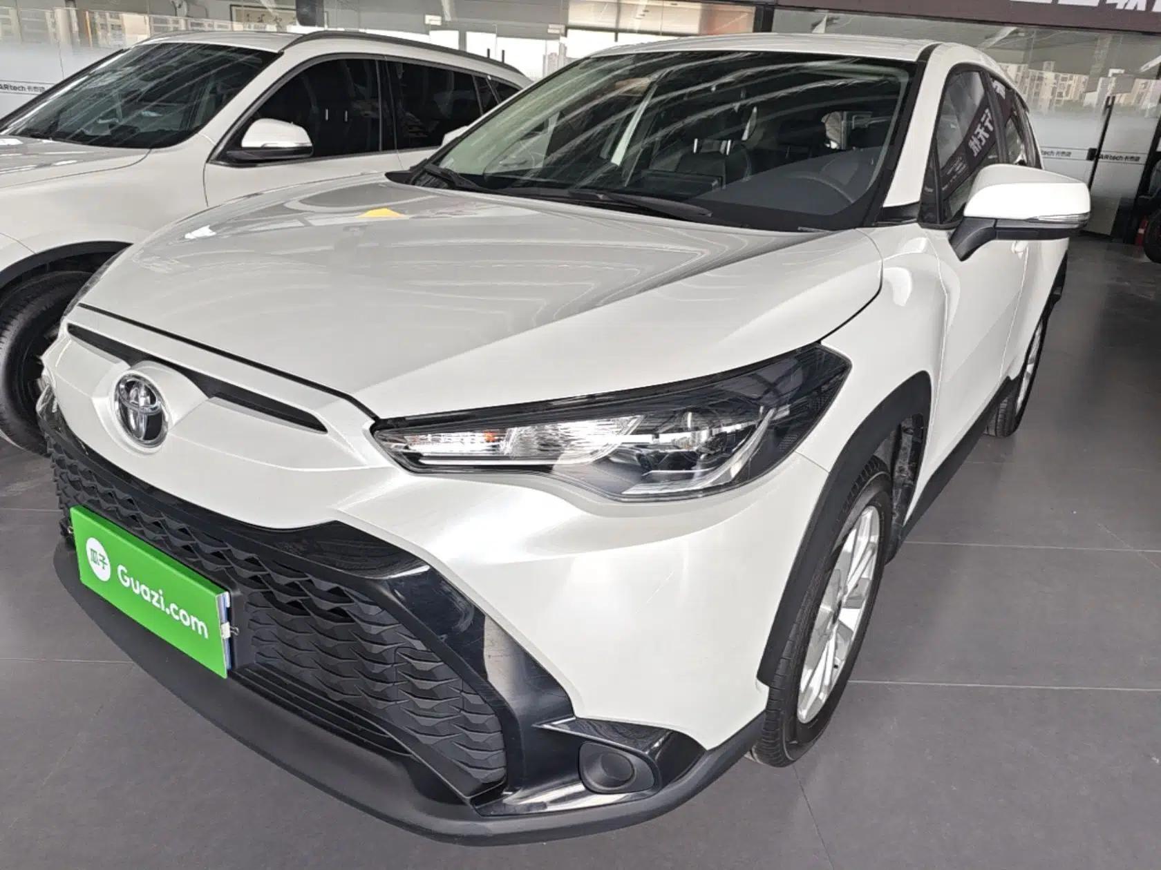 Toyota FRONTLANDER 2024 2.0L CVT Elite Plus Edition — миниатюра 1