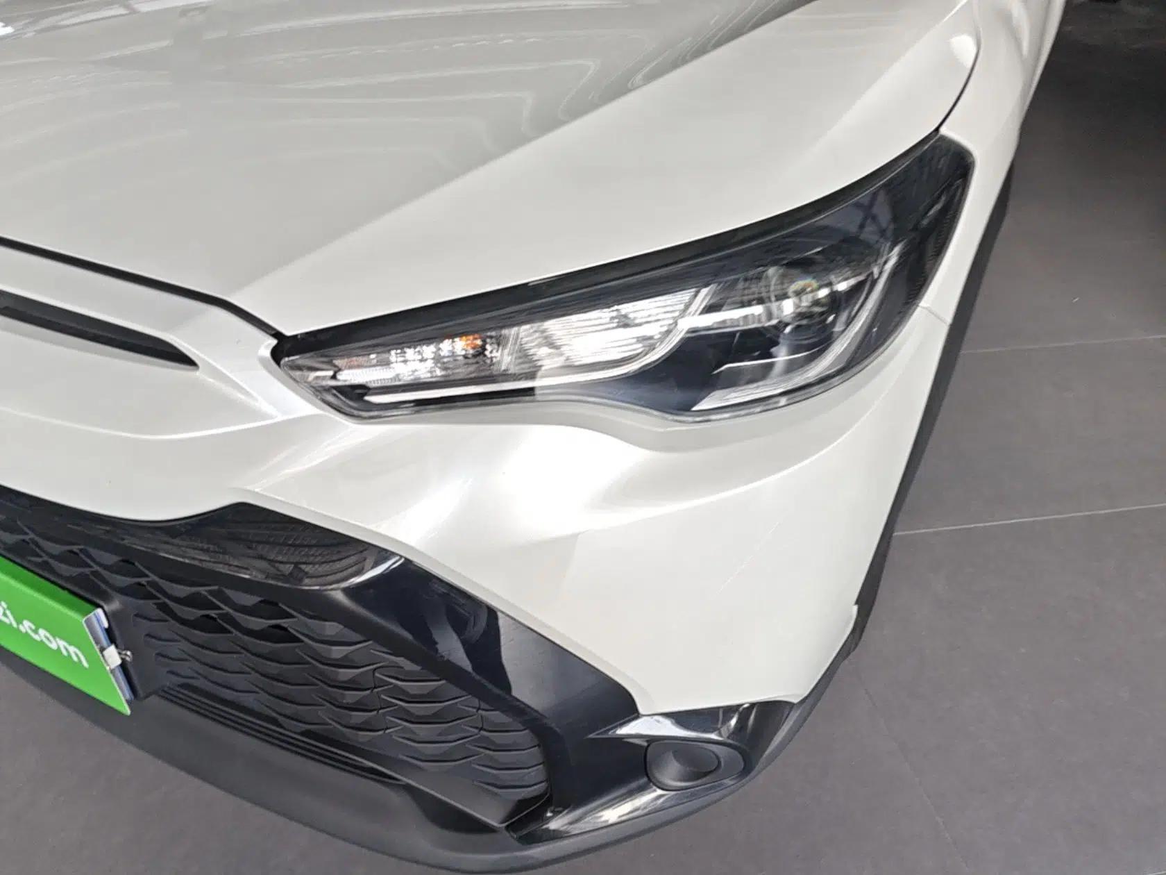 Toyota FRONTLANDER 2024 2.0L CVT Elite Plus Edition — миниатюра 8