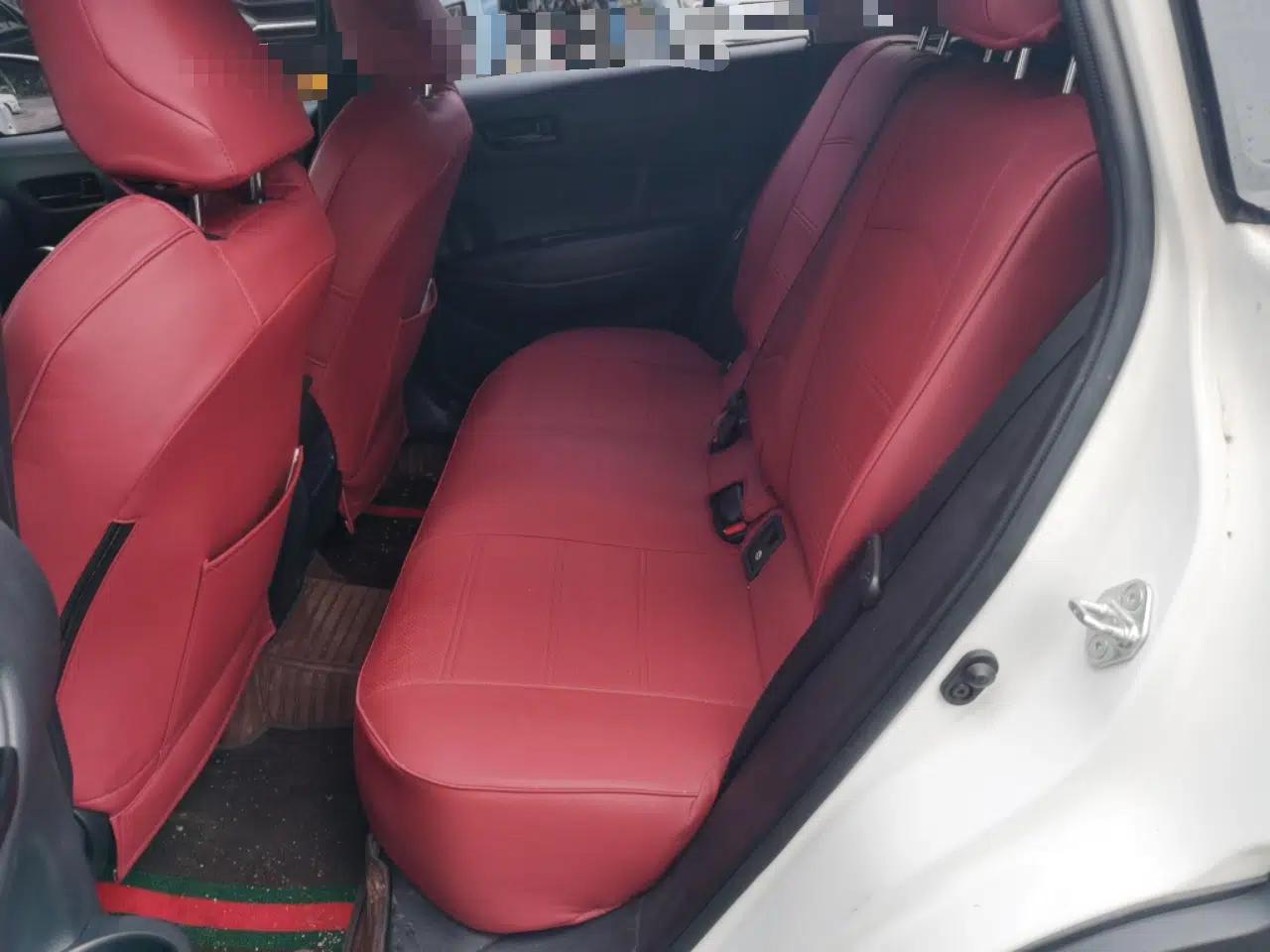 Toyota FRONTLANDER 2022 2.0L CVT Leading Edition — миниатюра 17