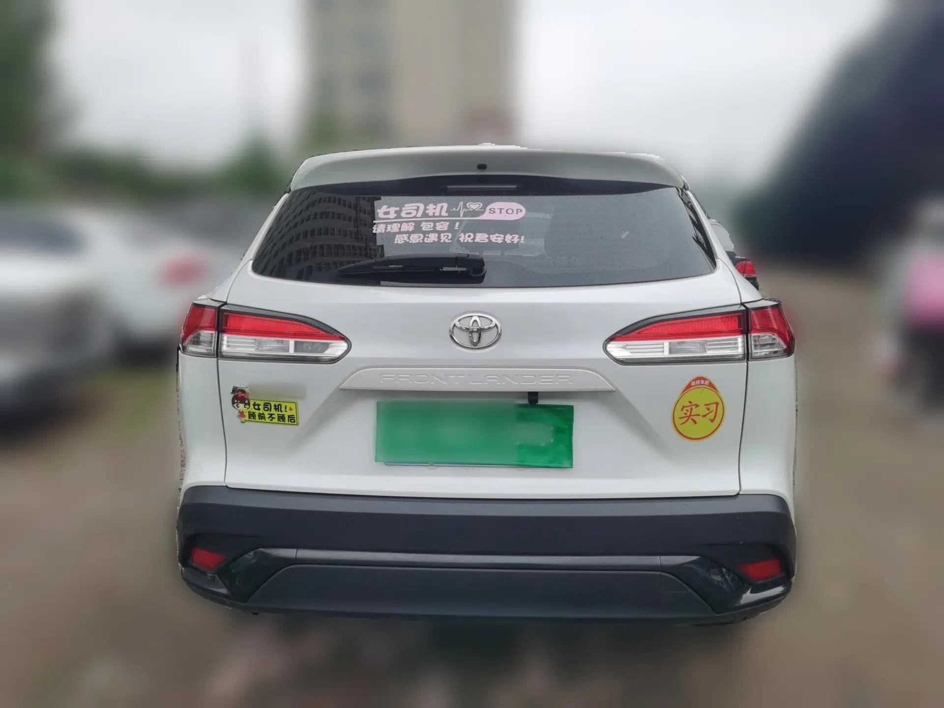 Toyota FRONTLANDER 2022 2.0L CVT Leading Edition — миниатюра 5