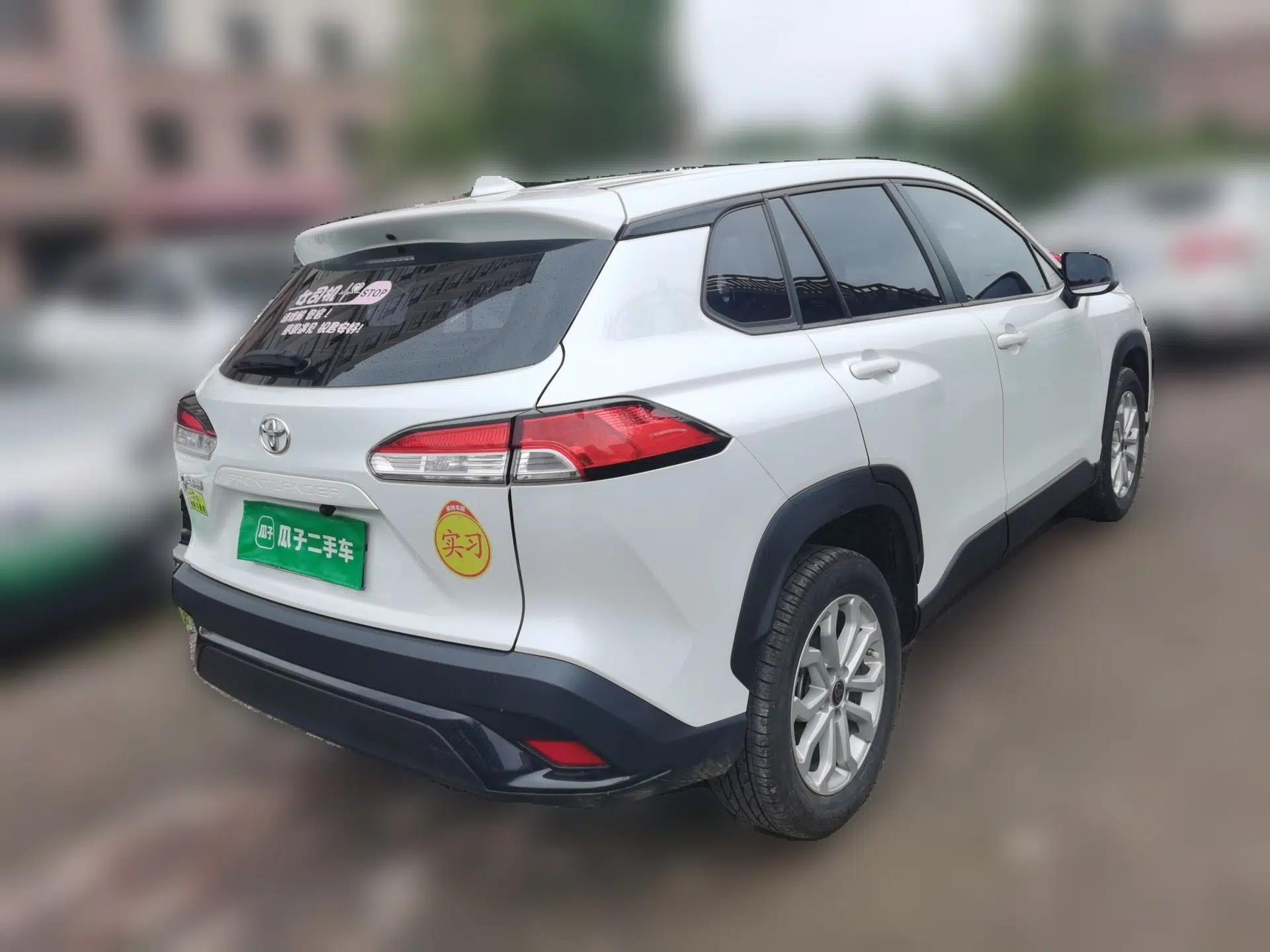 Toyota FRONTLANDER 2022 2.0L CVT Leading Edition — миниатюра 6