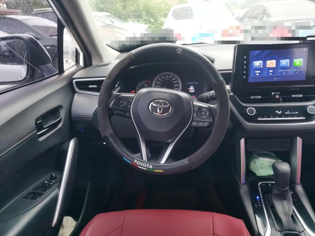 Toyota FRONTLANDER 2022 2.0L CVT Leading Edition — миниатюра 10