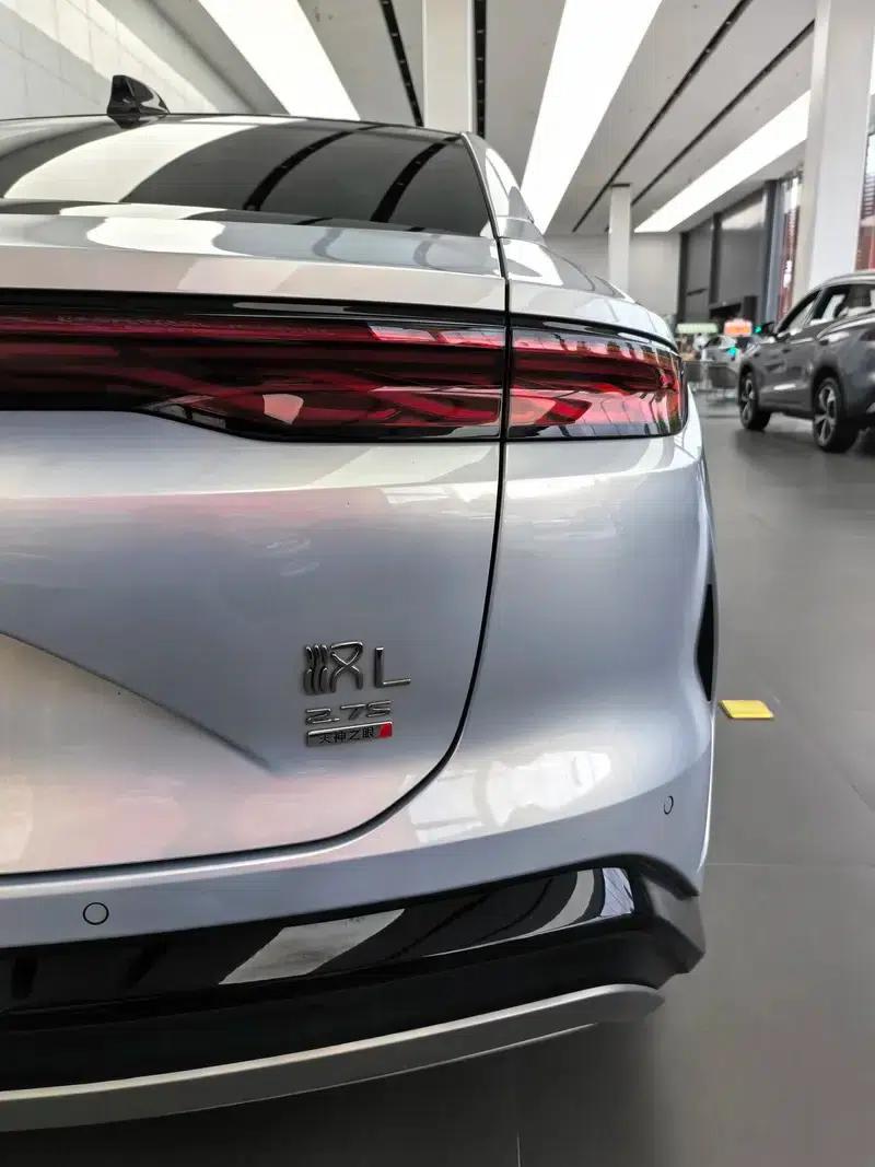 Han L EV 2025 Model 601KM Four-Wheel Drive LiDAR Flagship Edition — миниатюра 5