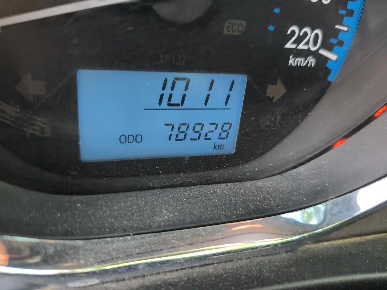 Toyota Vios 2017 1.5L Manual Trend Edition — миниатюра 12