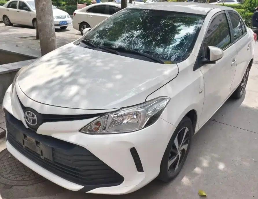 Toyota Vios 2017 1.5L Manual Trend Edition — миниатюра 1