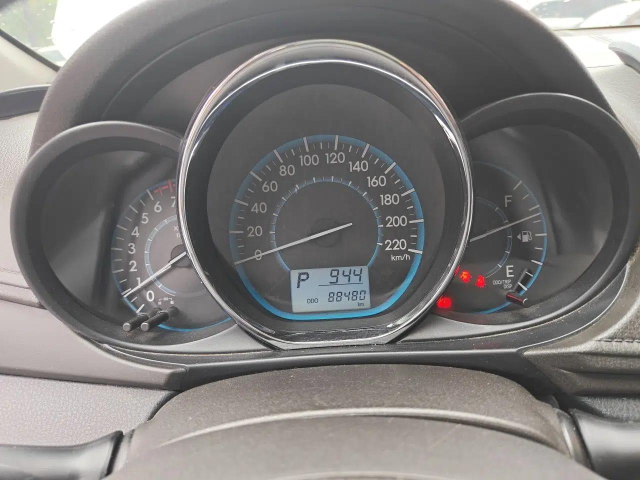 Toyota Vios 2016 1.5L Automatic ZhiZhen Xingyao Edition — миниатюра 11