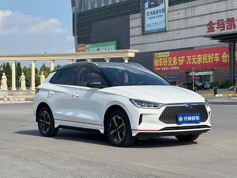 BYD e2 2021 Premium Edition — миниатюра 3