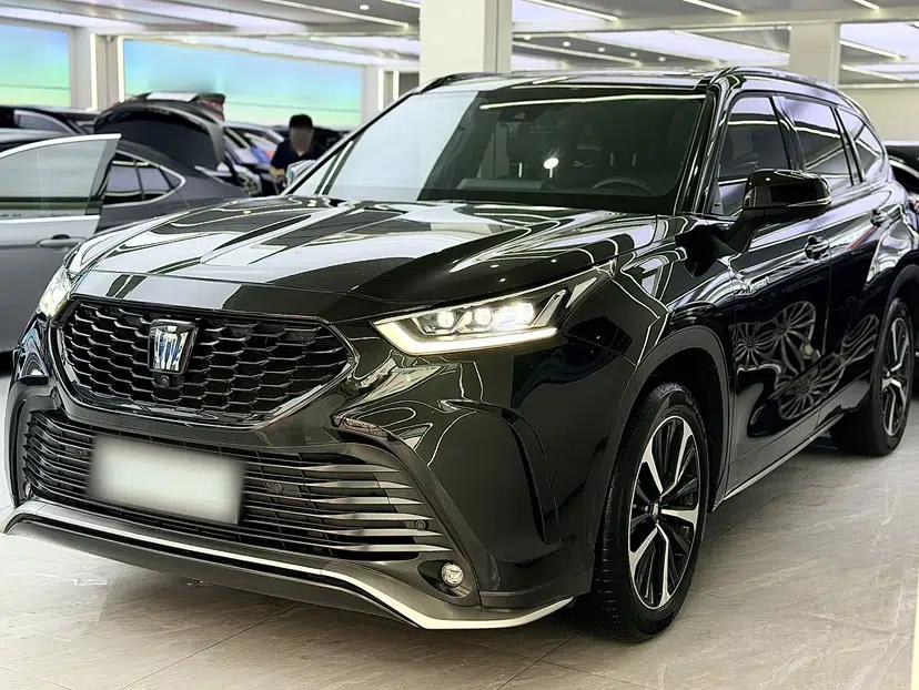 Toyota Crown Kluger 2023 2.5L HEV Four-Wheel Drive Prestige Edition — миниатюра 1