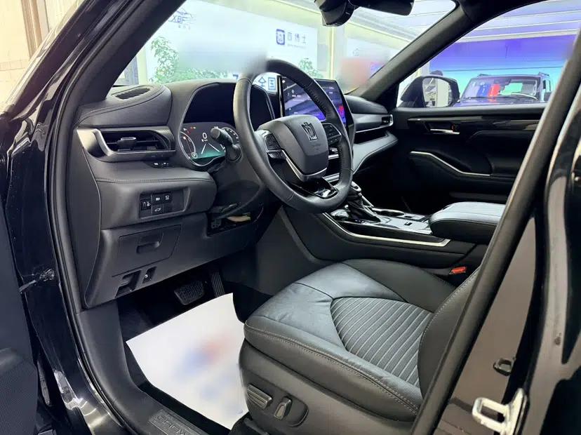 Toyota Crown Kluger 2023 2.5L HEV Four-Wheel Drive Prestige Edition — миниатюра 12