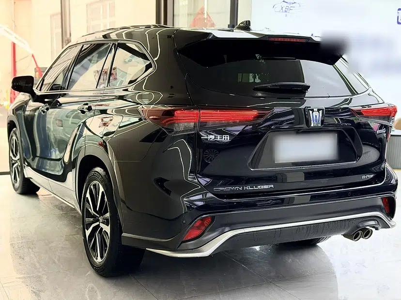 Toyota Crown Kluger 2023 2.5L HEV Four-Wheel Drive Prestige Edition — миниатюра 3