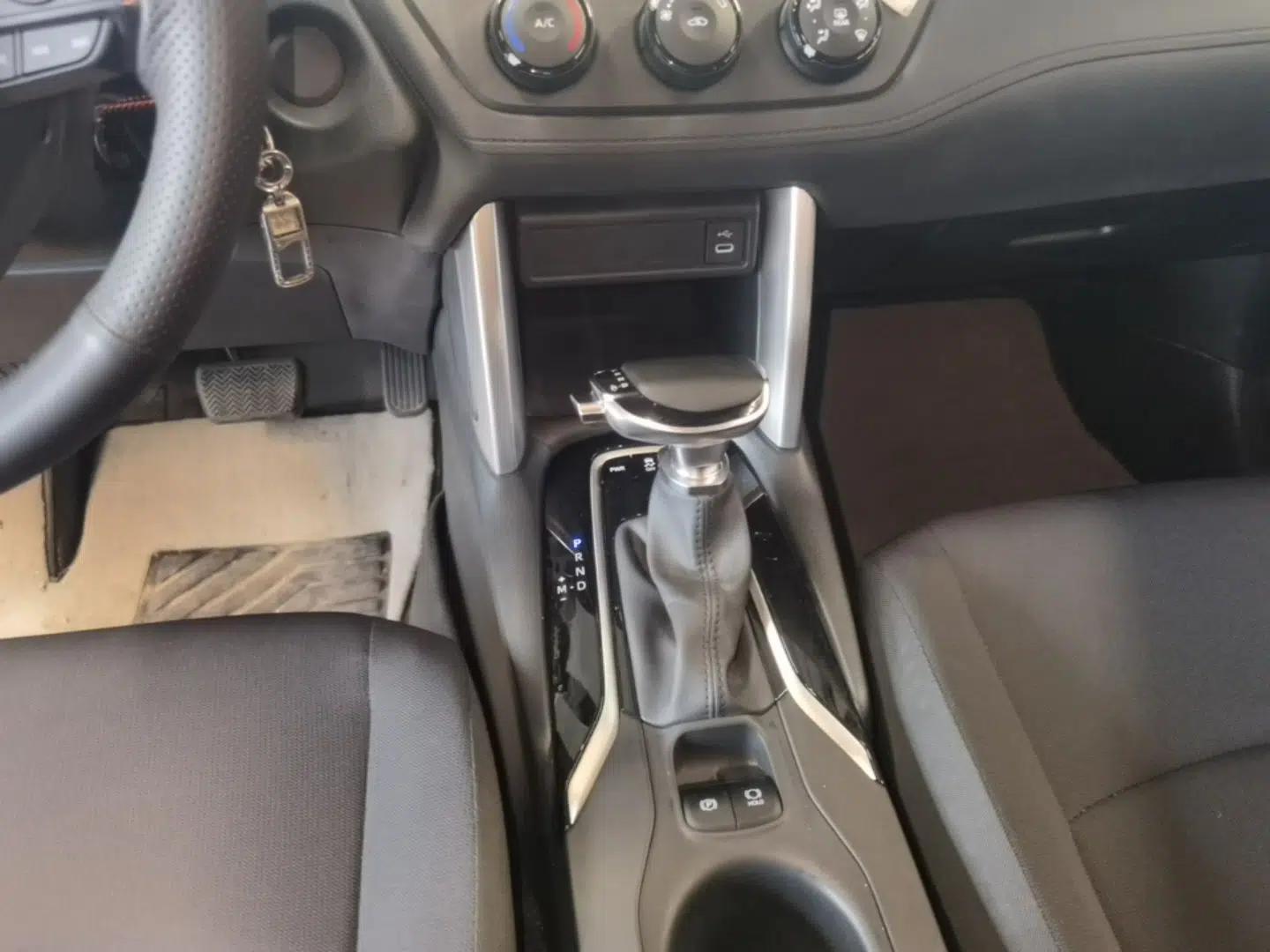 Toyota Corolla Cross 2024 2.0L Pioneer Edition — миниатюра 16