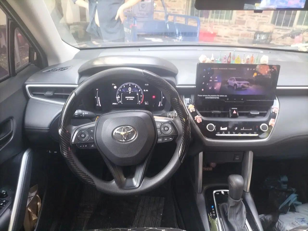 Toyota Corolla Cross 2023 2.0L Elite Edition — миниатюра 10