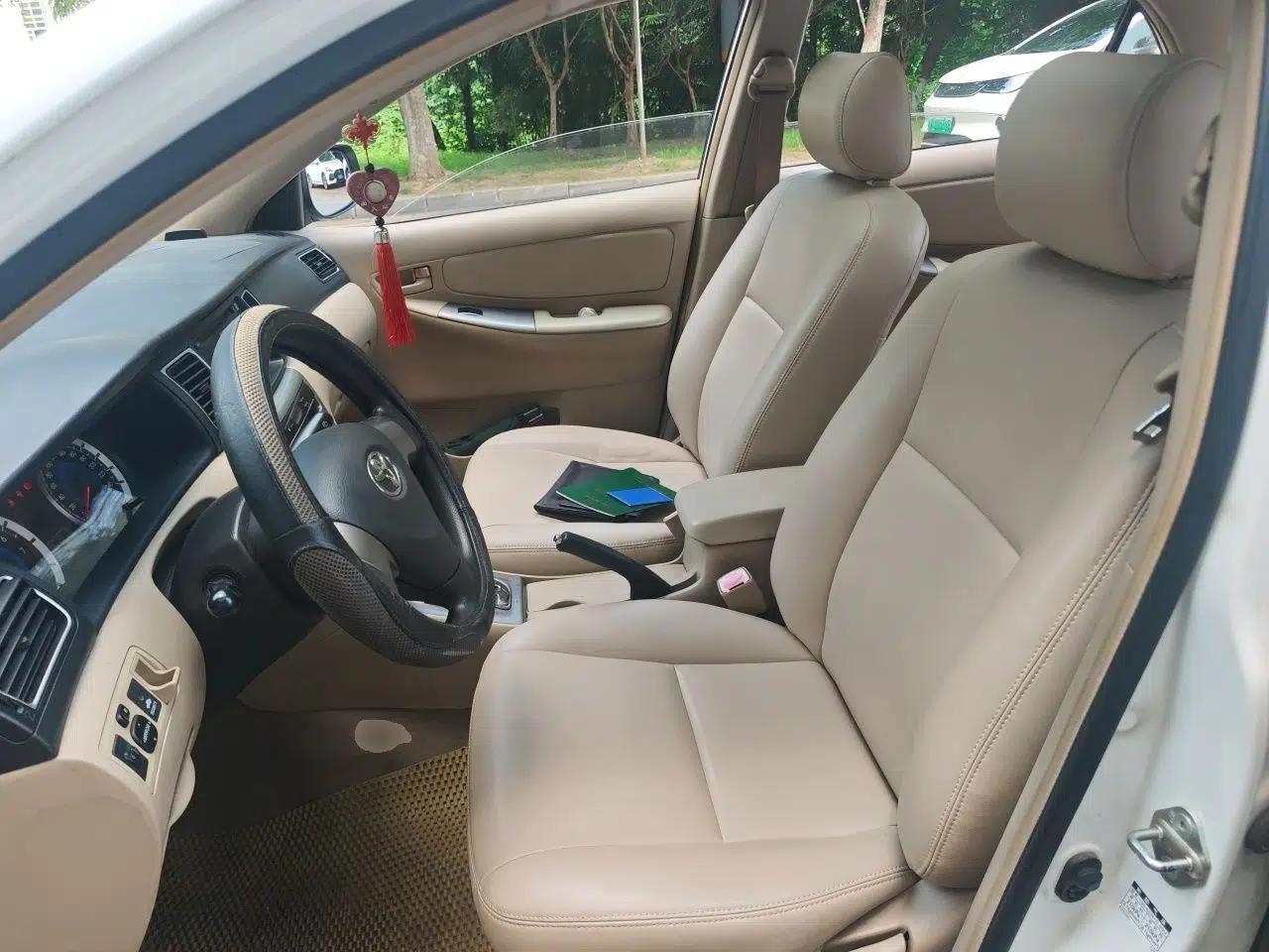 Toyota Corolla EX 2013 1.6L Automatic Luxury Edition — миниатюра 15