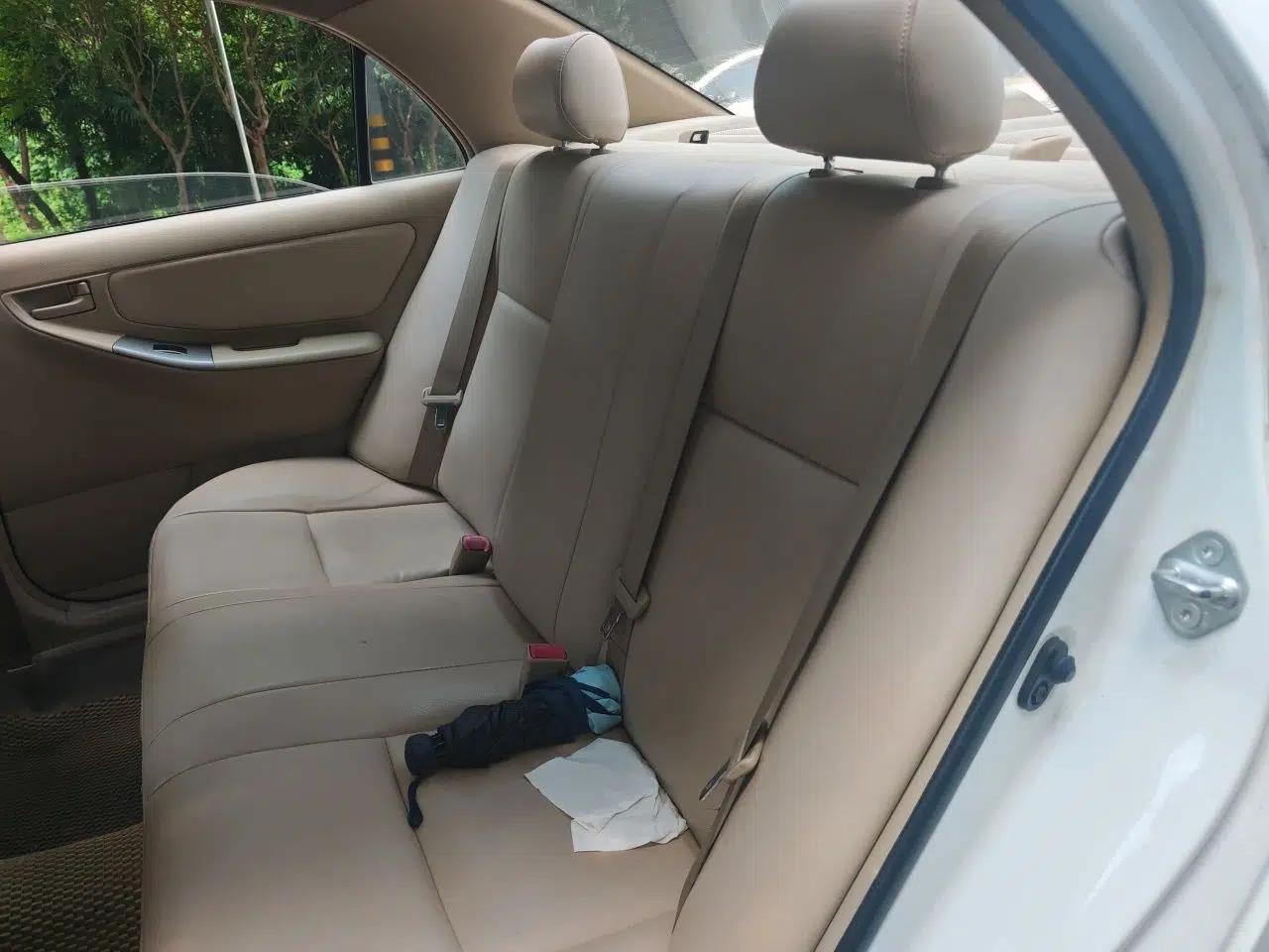Toyota Corolla EX 2013 1.6L Automatic Luxury Edition — миниатюра 17