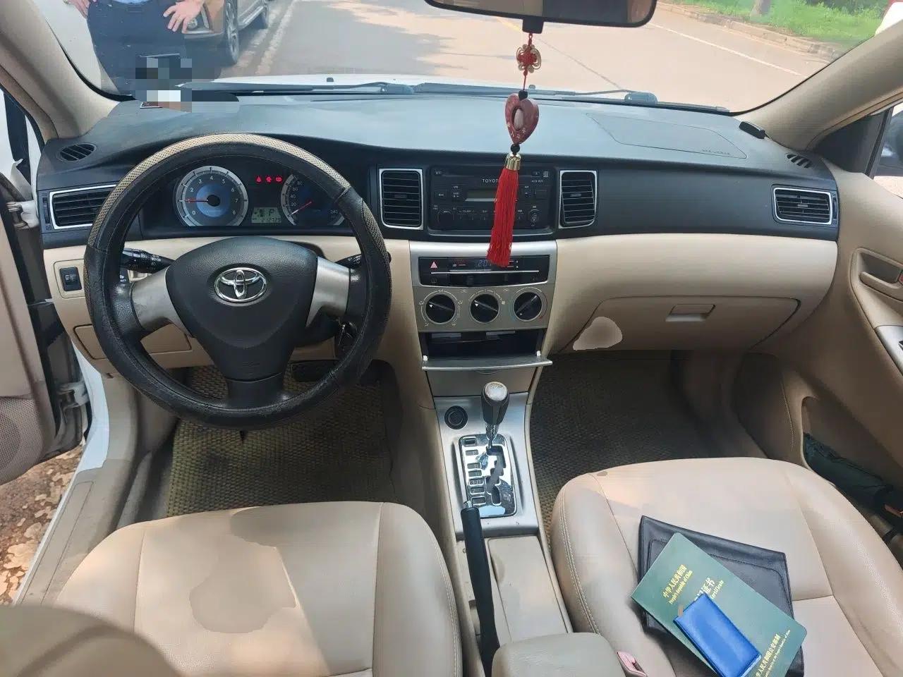 Toyota Corolla EX 2013 1.6L Automatic Luxury Edition — миниатюра 9