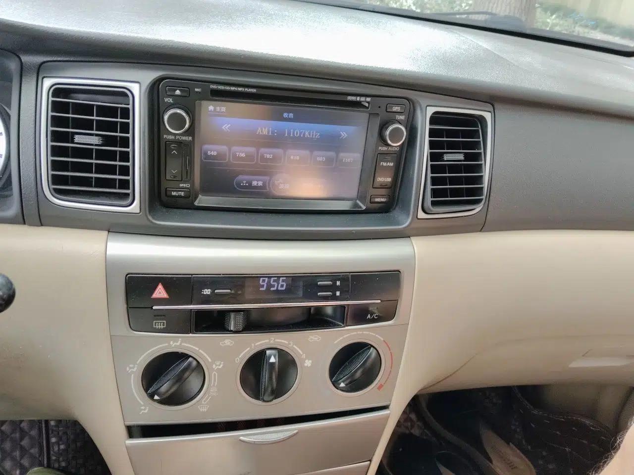 Toyota Corolla EX 2013 1.6L Automatic Luxury Edition — миниатюра 13