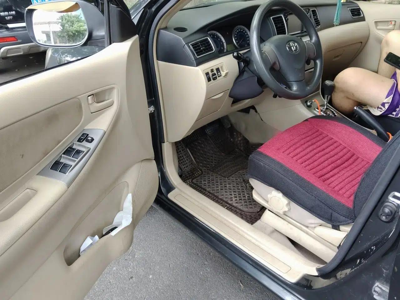 Toyota Corolla EX 2013 1.6L Automatic Luxury Edition — миниатюра 16