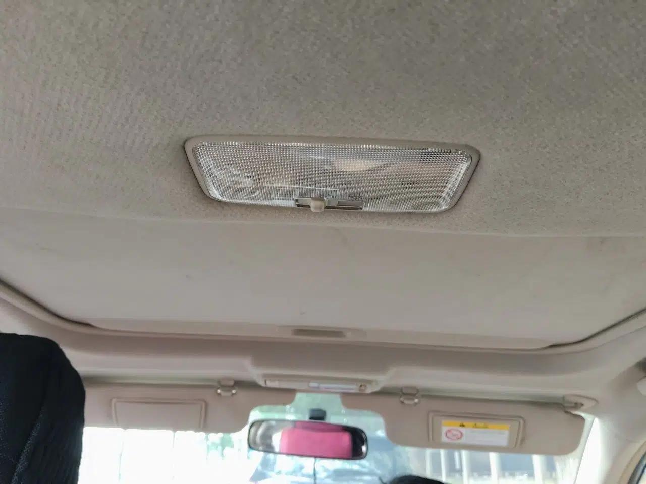 Toyota Corolla EX 2013 1.6L Automatic Luxury Edition — миниатюра 18