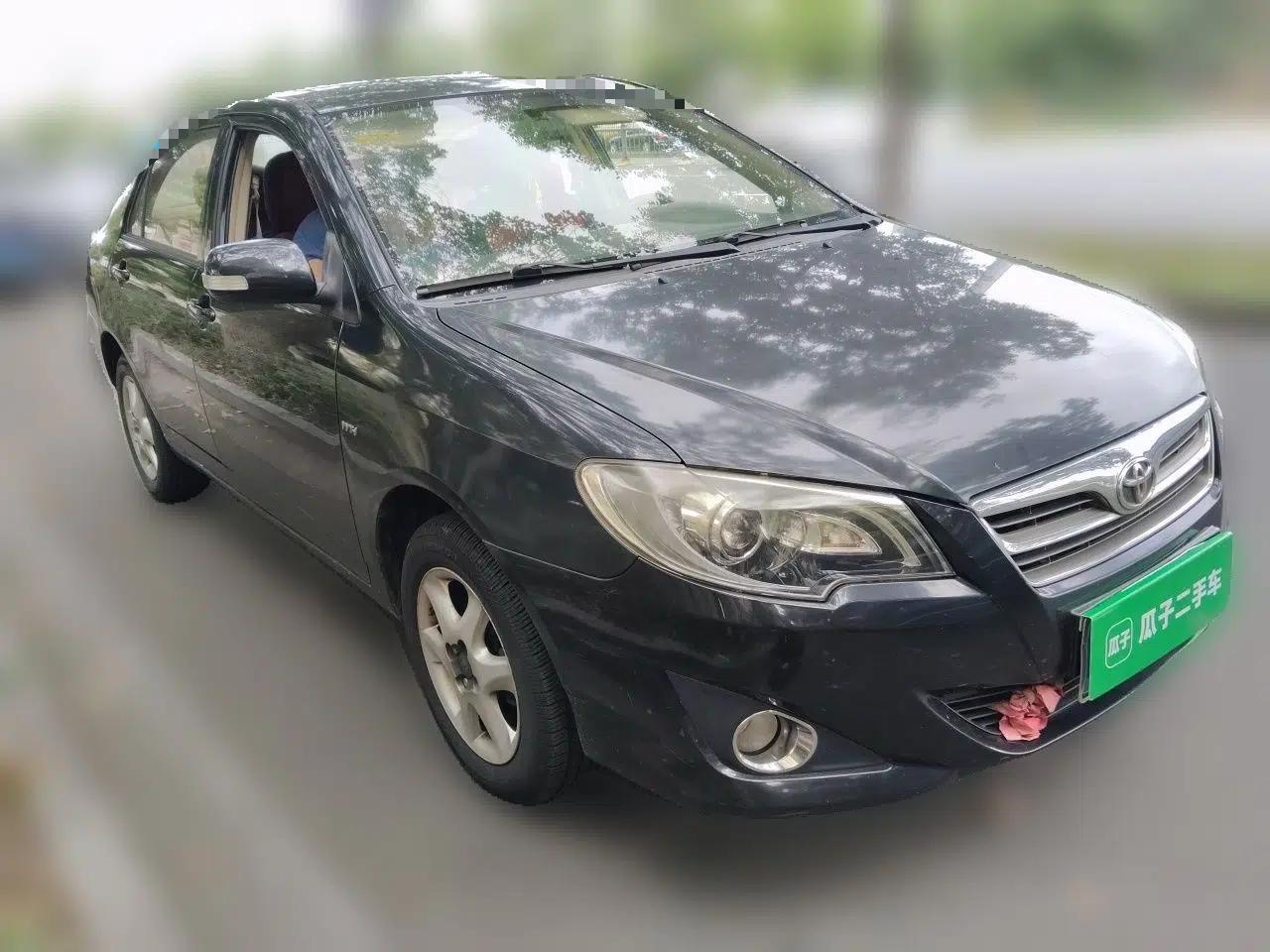 Toyota Corolla EX 2013 1.6L Automatic Luxury Edition — миниатюра 3