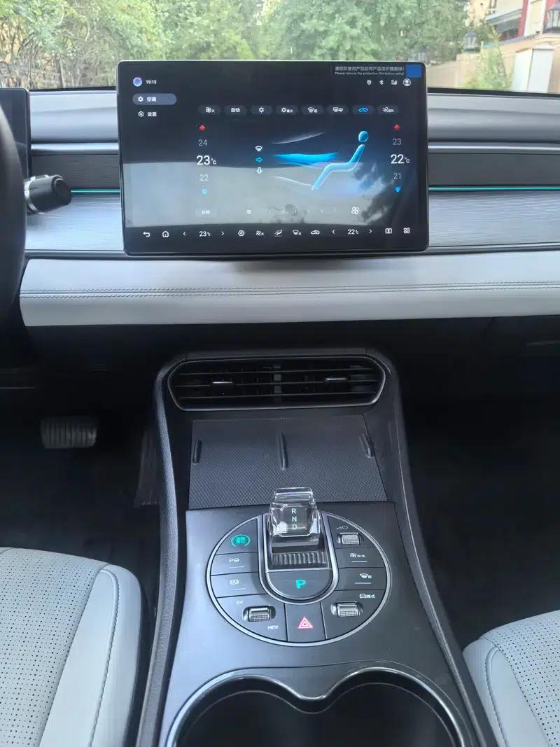 Seal 05DM 2025 Intelligent Driving Edition DM-i 120KM Flagship Model — миниатюра 14
