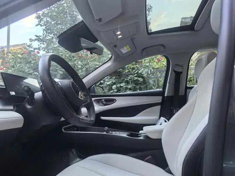 Seal 05DM 2025 Intelligent Driving Edition DM-i 120KM Flagship Model — миниатюра 17