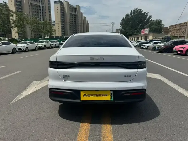 Seal 05DM 2025 Intelligent Driving Edition DM-i 55KM Luxury Model — миниатюра 5