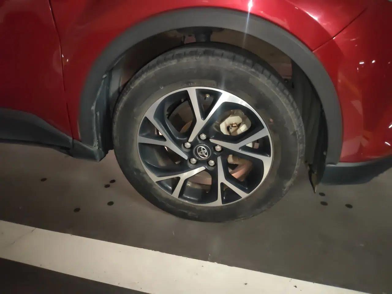 Toyota C-HR 2018 2.0L Leading with Sunroof China VI Standard — миниатюра 8