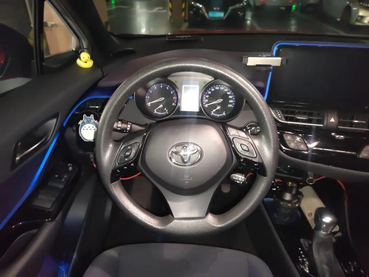 Toyota C-HR 2018 2.0L Leading with Sunroof China VI Standard — миниатюра 10