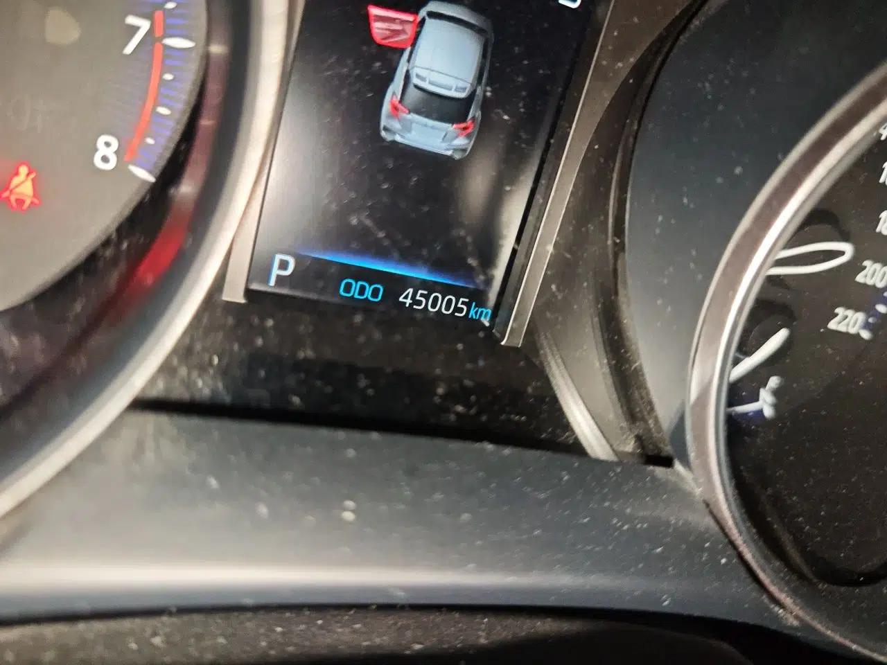 Toyota C-HR 2021 2.0L Comfort Edition — миниатюра 12