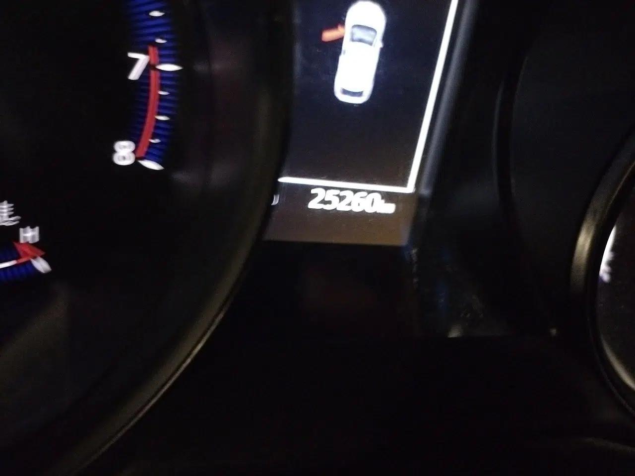 Toyota C-HR 2020 2.0L Leading Edition — миниатюра 12