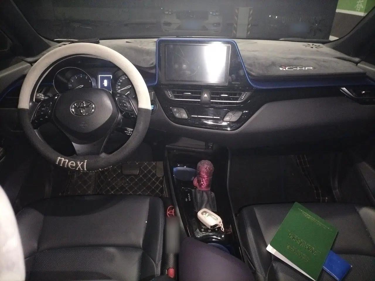 Toyota C-HR 2020 2.0L Leading Edition — миниатюра 9