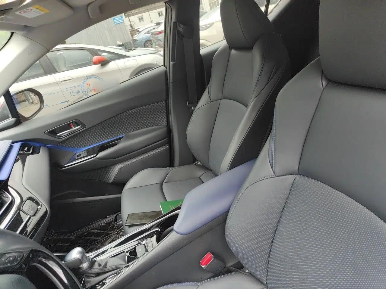 Toyota C-HR 2021 2.0L Luxury Edition — миниатюра 15