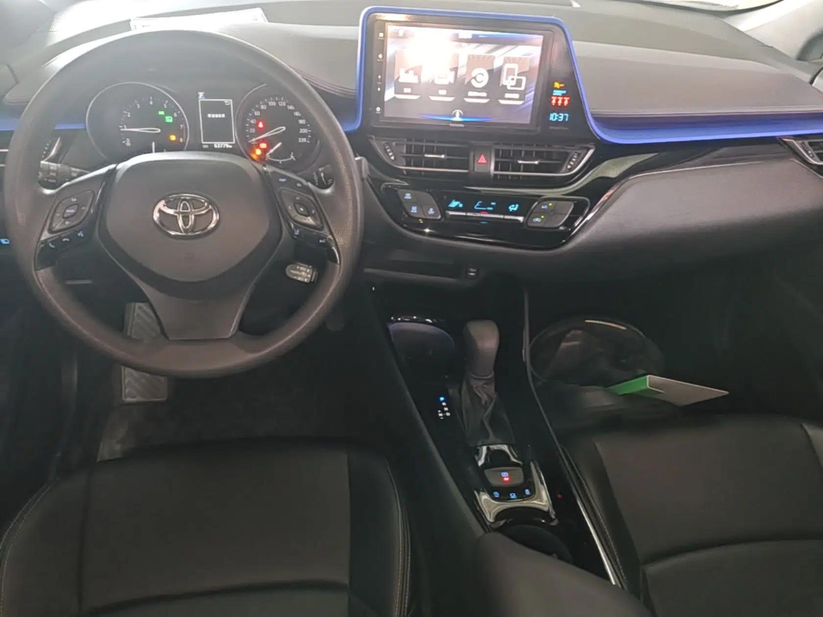 Toyota IZOA 2020 2.0L Enjoy Edition — миниатюра 12