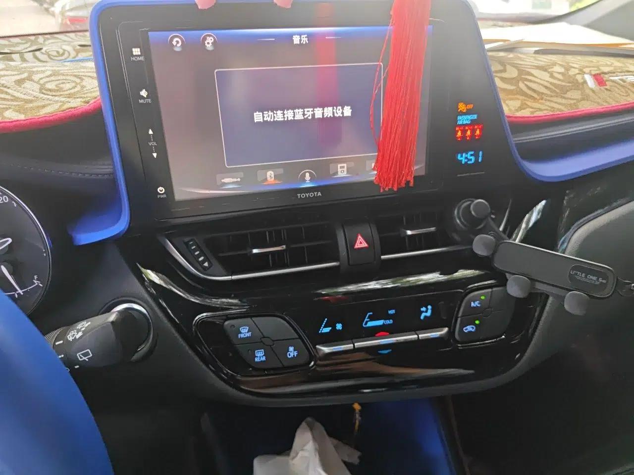 Toyota IZOA 2018 2.0L Yichi Edition China V Standard — миниатюра 13