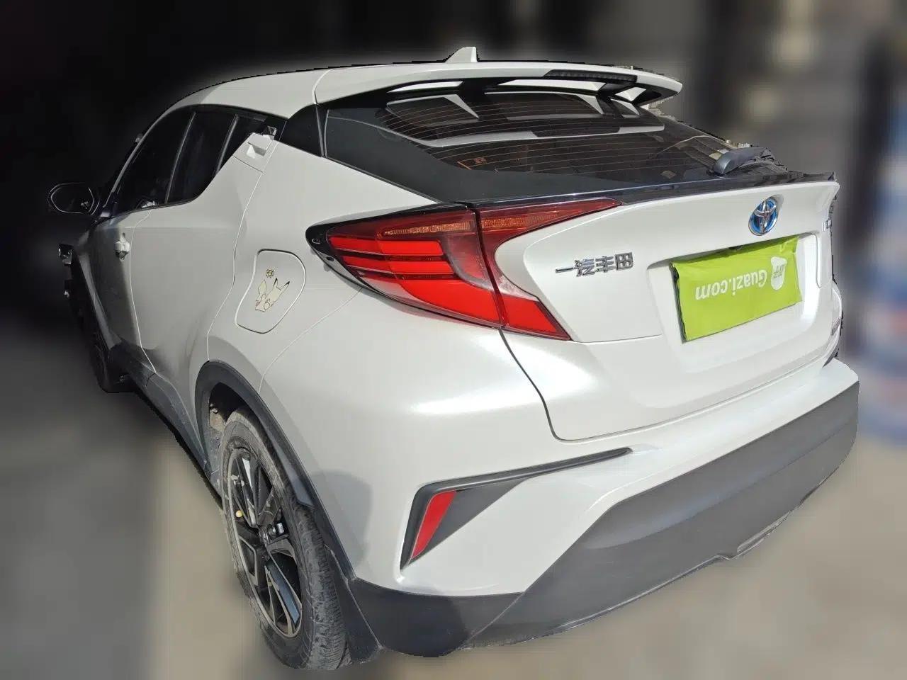 Toyota IZOA 2021 Dual-Motor 2.0L Yichi Edition — миниатюра 4