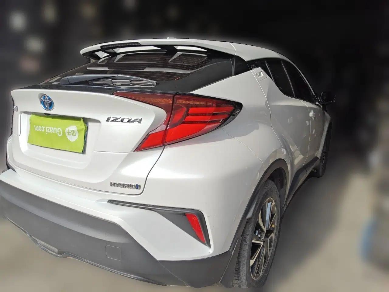 Toyota IZOA 2021 Dual-Motor 2.0L Yichi Edition — миниатюра 6