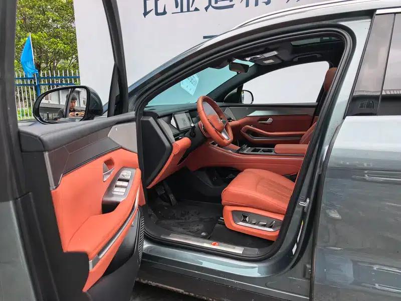 Tang L DM 2025 DM-i 215KM Two-Wheel Drive LiDAR Flagship Model — миниатюра 19